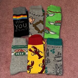 NWOT Friends Themed Socks Set - Multicolor